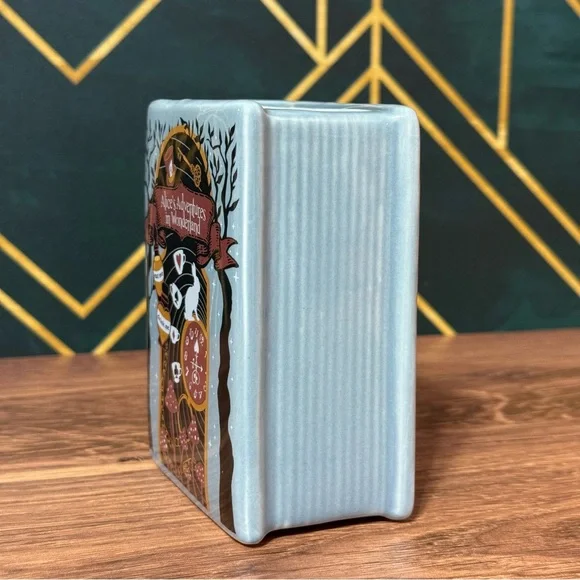 Alice's Adventures in Wonderland Book Pot - Picture 3 of 7
